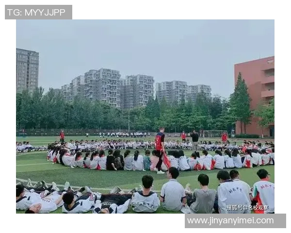 上海篮球队意识提升之路:聚焦团队协作与心理素质的双重发展 上海篮球队意识提升之路:聚焦团队协作与心理素质的双重发展