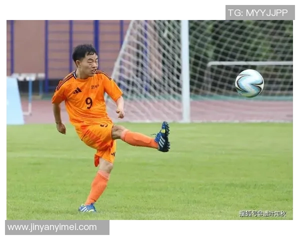 快手平台上活跃的足球明星有哪些他们的精彩瞬间与成就盘点 快手平台上活跃的足球明星有哪些他们的精彩瞬间与成就盘点