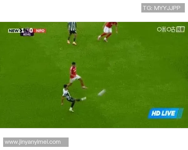 足球媒体网站全新改版上线深度解析赛事动态与球员表现